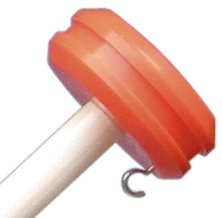 Dop (rood) met haakje tbv vlaggenstok PVC lengte 30mm art. 757505